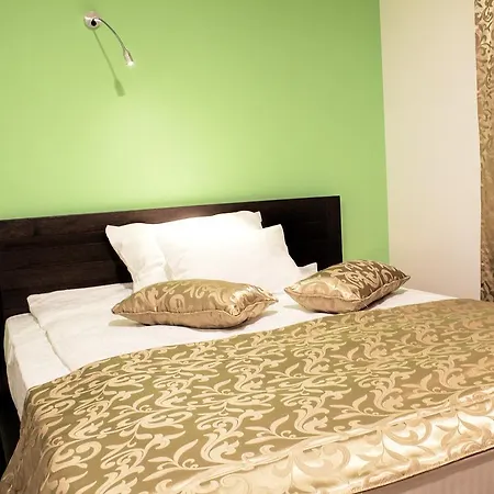 Dubai 4*